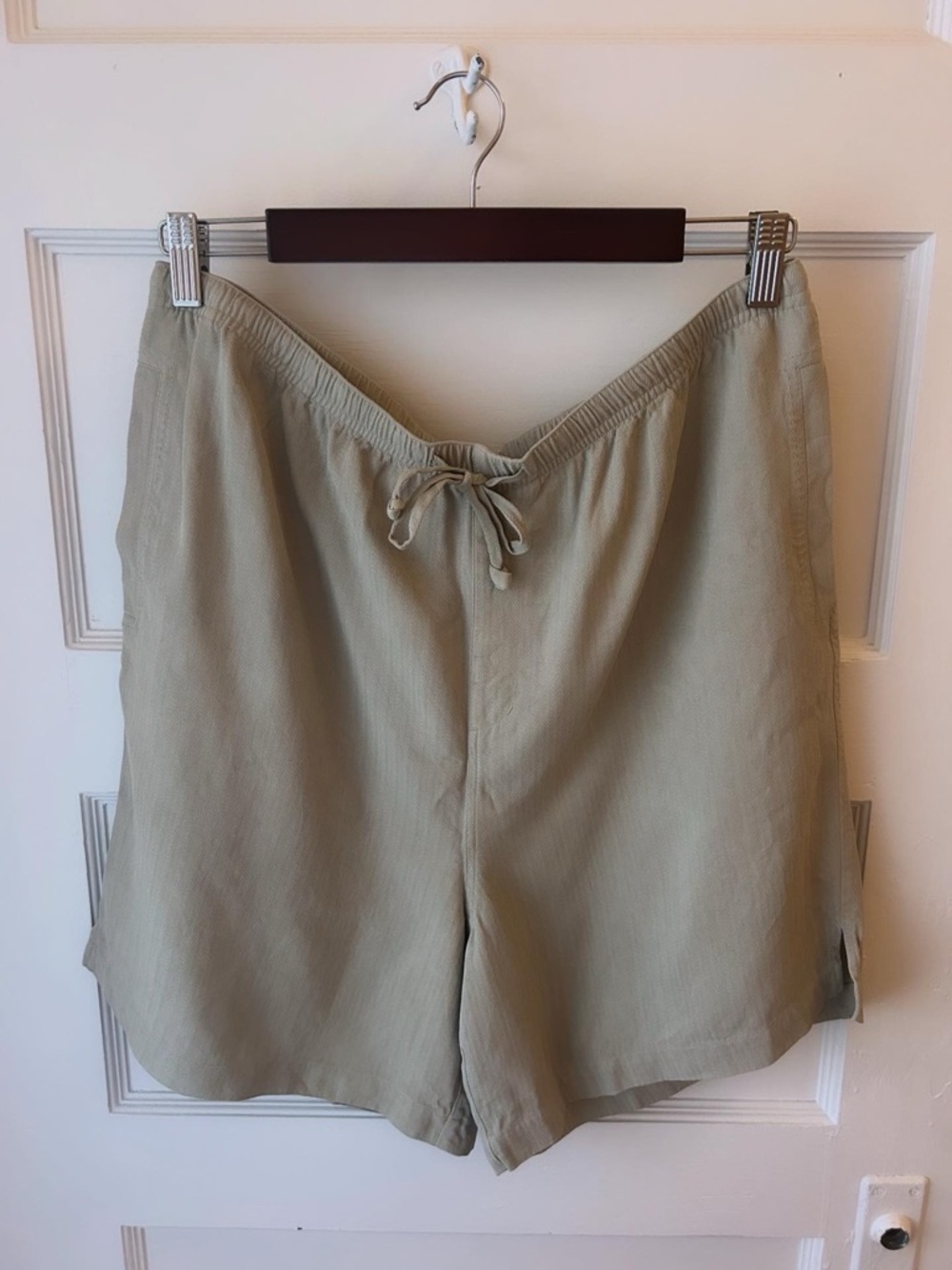 vintage Tommy Bahama silk shorts